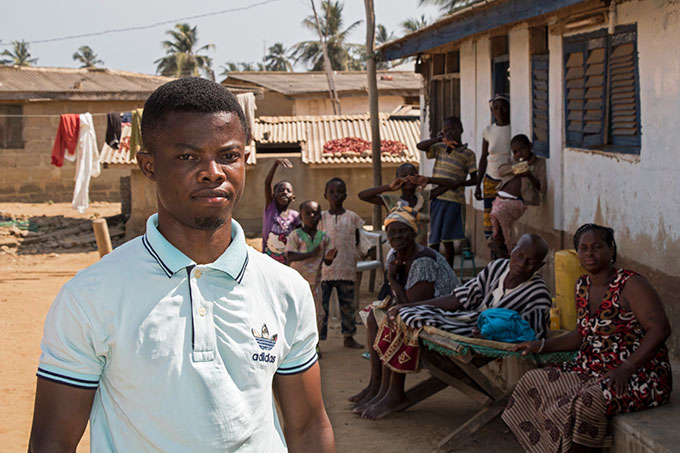 Oxfam IBIS' utraditionelle samarbejde med journalisten Kwetey Nartey har haft stor betydning i Ghanas fiskerlandsbyer
